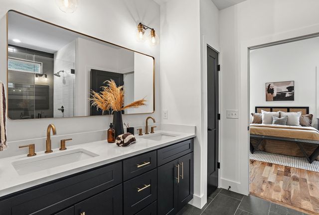 2237 Cruzen St, Nashville, TN 37211