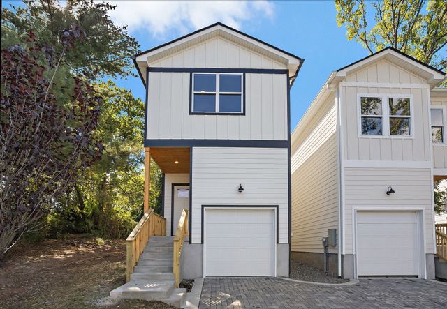 2237 Cruzen St, Nashville, TN 37211