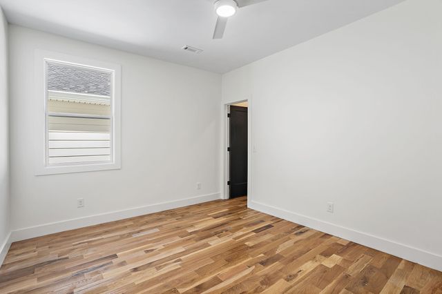 2237 Cruzen St, Nashville, TN 37211