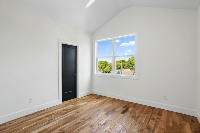 2237 Cruzen St, Nashville, TN 37211