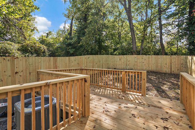 2237 Cruzen St, Nashville, TN 37211