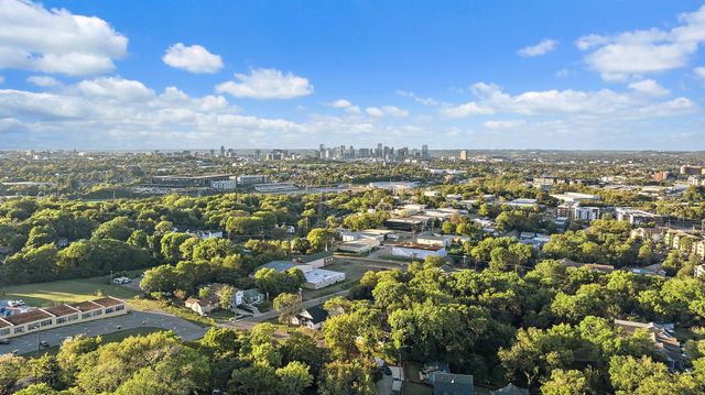 2237 Cruzen St, Nashville, TN 37211