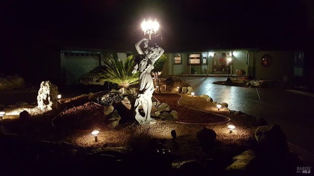 425 Lake Vista Dr, Lakeport, CA 95453