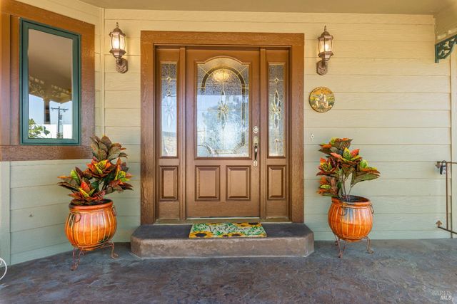 425 Lake Vista Dr, Lakeport, CA 95453