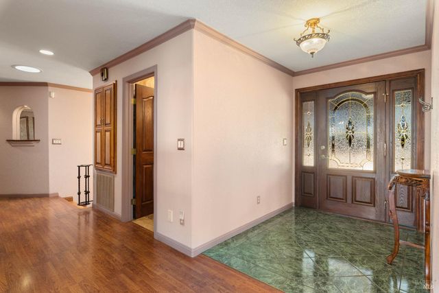 425 Lake Vista Dr, Lakeport, CA 95453