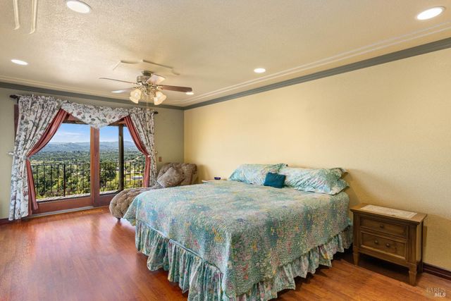 425 Lake Vista Dr, Lakeport, CA 95453