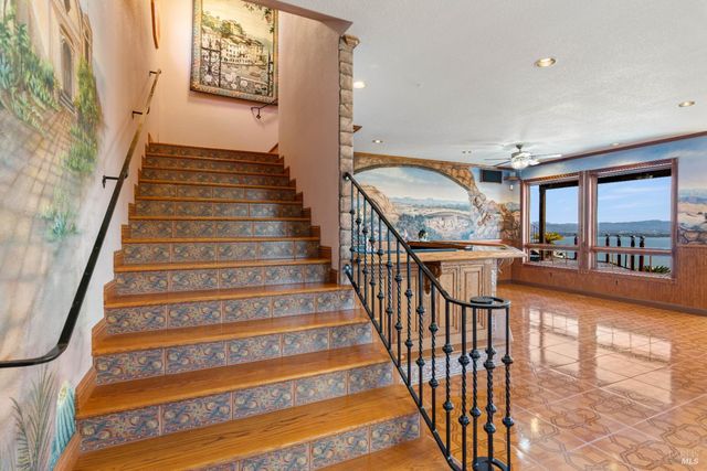 425 Lake Vista Dr, Lakeport, CA 95453