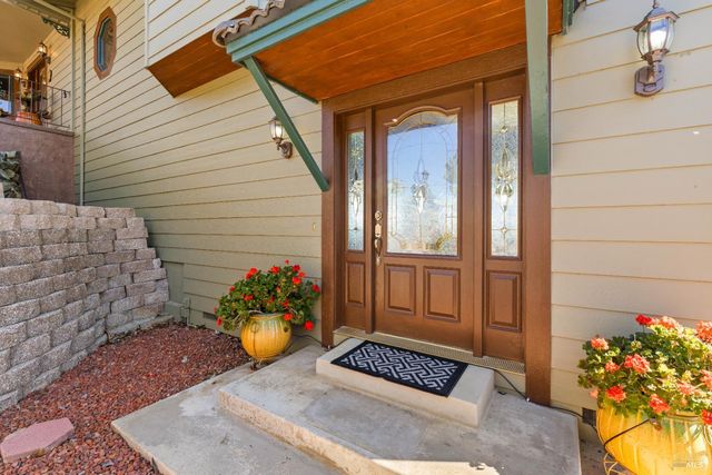 425 Lake Vista Dr, Lakeport, CA 95453