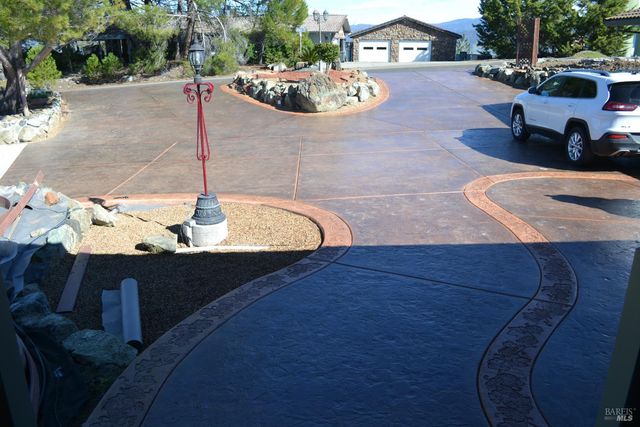 425 Lake Vista Dr, Lakeport, CA 95453