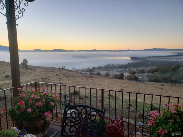 425 Lake Vista Dr, Lakeport, CA 95453