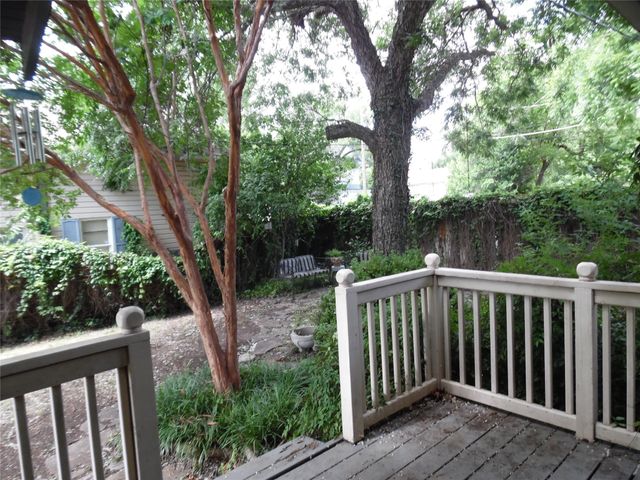 319 W Baylor Street, Weatherford, TX 76086