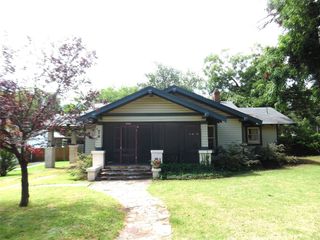 319 W Baylor Street, Weatherford, TX 76086