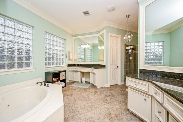 11302 Cypress Creek Lakes Drive, Cypress, TX 77433