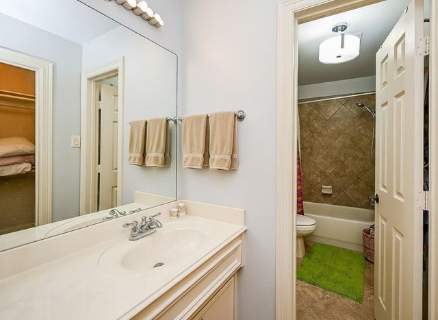 11302 Cypress Creek Lakes Drive, Cypress, TX 77433