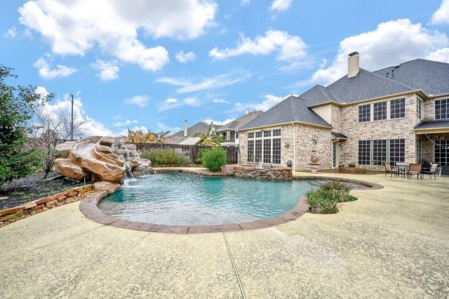 11302 Cypress Creek Lakes Drive, Cypress, TX 77433