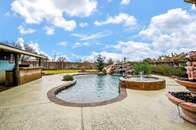 11302 Cypress Creek Lakes Drive, Cypress, TX 77433