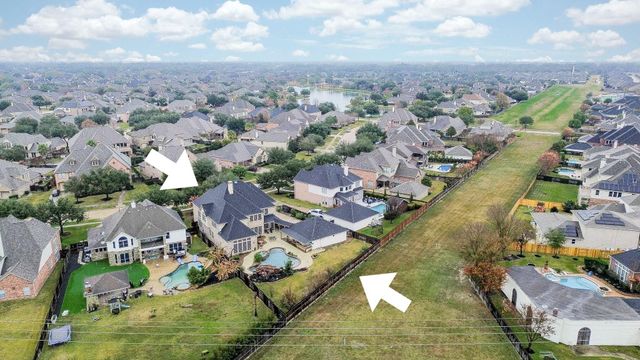 11302 Cypress Creek Lakes Drive, Cypress, TX 77433