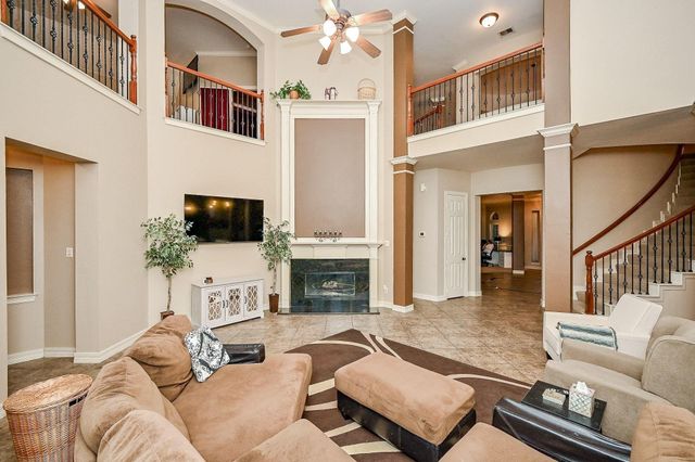 11302 Cypress Creek Lakes Drive, Cypress, TX 77433