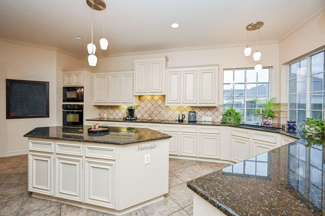 11302 Cypress Creek Lakes Drive, Cypress, TX 77433