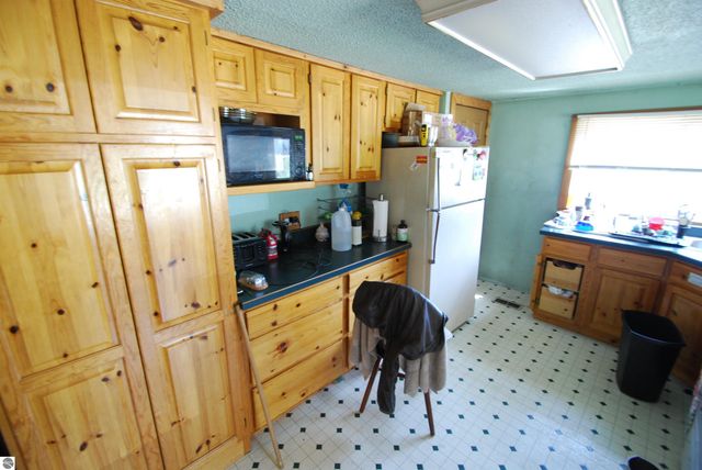 2317 E Sage Lake Road, Lupton, MI 48635