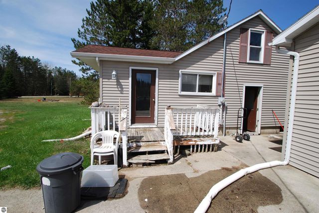2317 E Sage Lake Road, Lupton, MI 48635