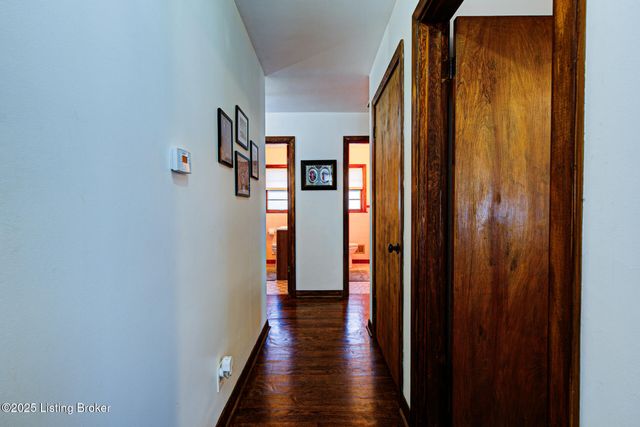 4803 Chenoweth Run Rd, Louisville, KY 40299