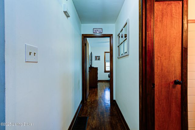 4803 Chenoweth Run Rd, Louisville, KY 40299