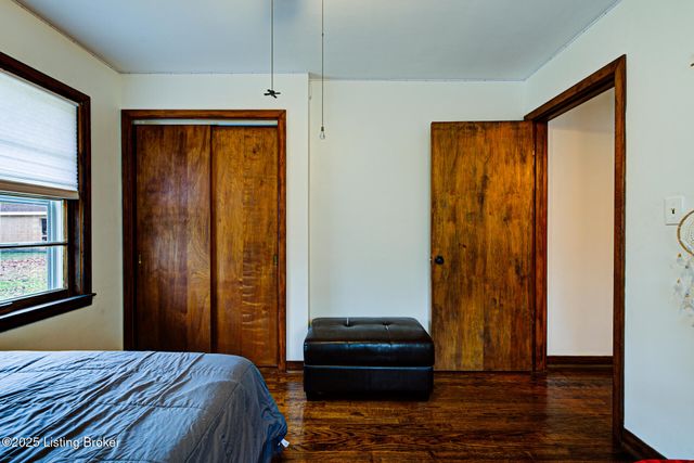 4803 Chenoweth Run Rd, Louisville, KY 40299