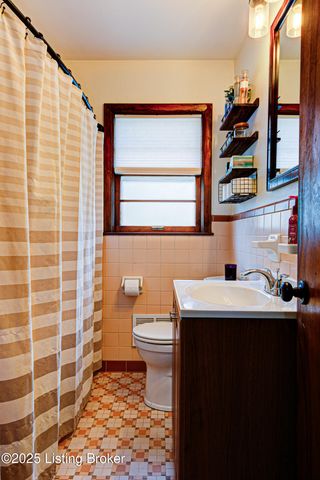 4803 Chenoweth Run Rd, Louisville, KY 40299