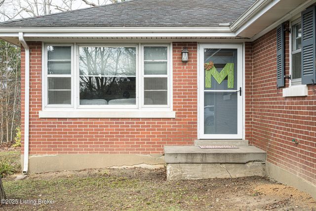 4803 Chenoweth Run Rd, Louisville, KY 40299