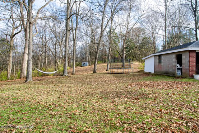 4803 Chenoweth Run Rd, Louisville, KY 40299