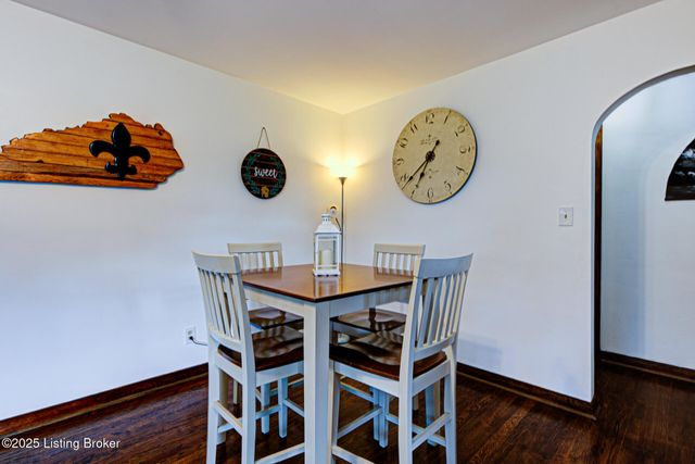 4803 Chenoweth Run Rd, Louisville, KY 40299