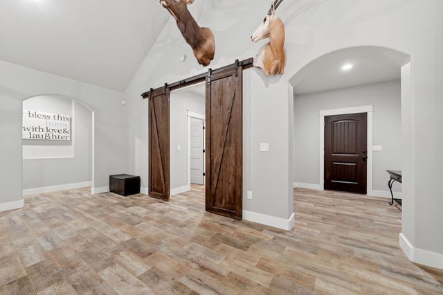 2211 Canyon Lake Road, Wills Point, TX 75169