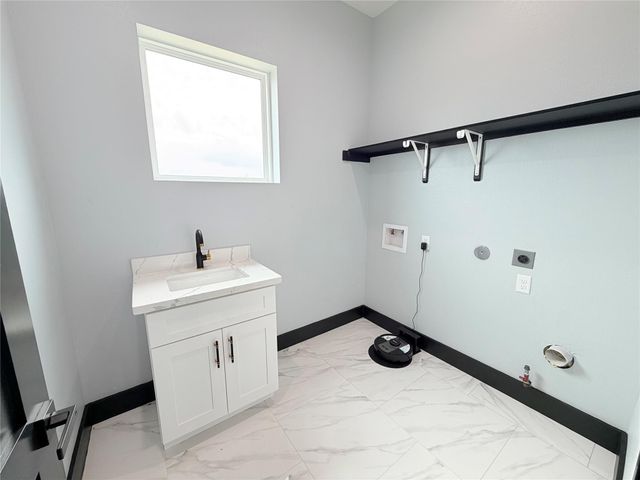 3086 Road 66123, Dayton, TX 77535