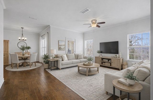 140 Tulip Grove Pt, Hermitage, TN 37076