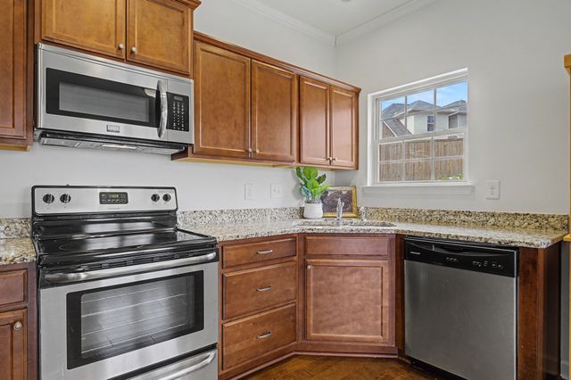 140 Tulip Grove Pt, Hermitage, TN 37076