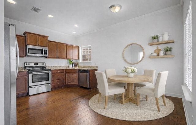 140 Tulip Grove Pt, Hermitage, TN 37076