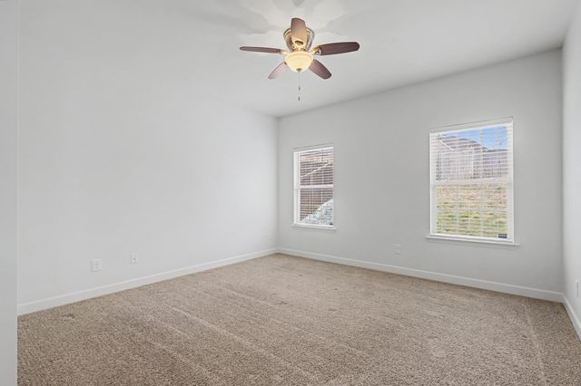 140 Tulip Grove Pt, Hermitage, TN 37076