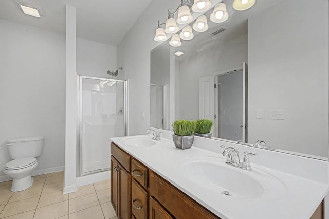 140 Tulip Grove Pt, Hermitage, TN 37076