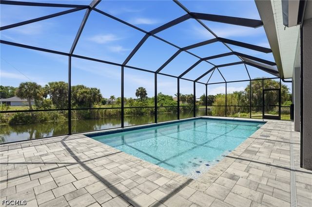1825 NW 31st AVE, Cape Coral, FL 33993