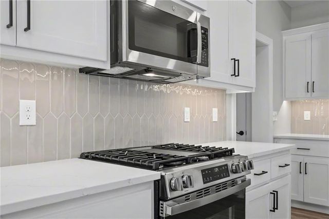 1210 Alexander Court, Ottawa, KS 66067