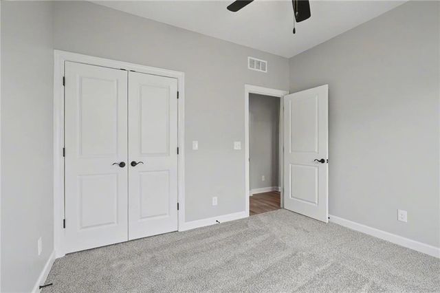 1210 Alexander Court, Ottawa, KS 66067