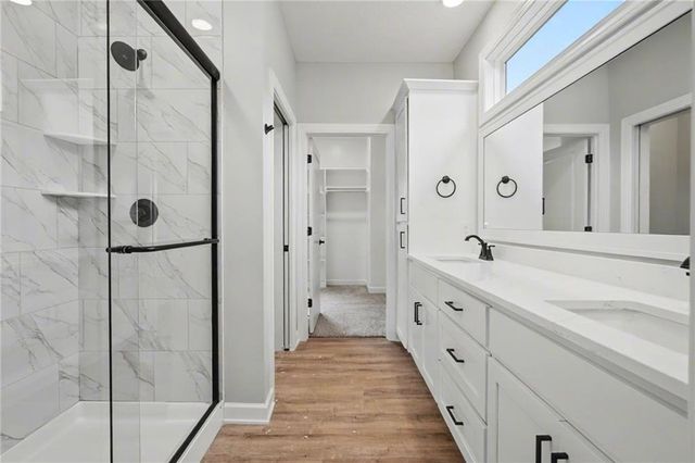 1210 Alexander Court, Ottawa, KS 66067