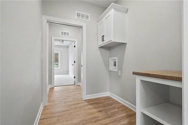 1210 Alexander Court, Ottawa, KS 66067