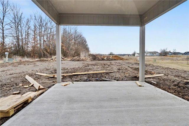 1210 Alexander Court, Ottawa, KS 66067