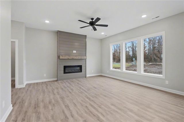 1210 Alexander Court, Ottawa, KS 66067