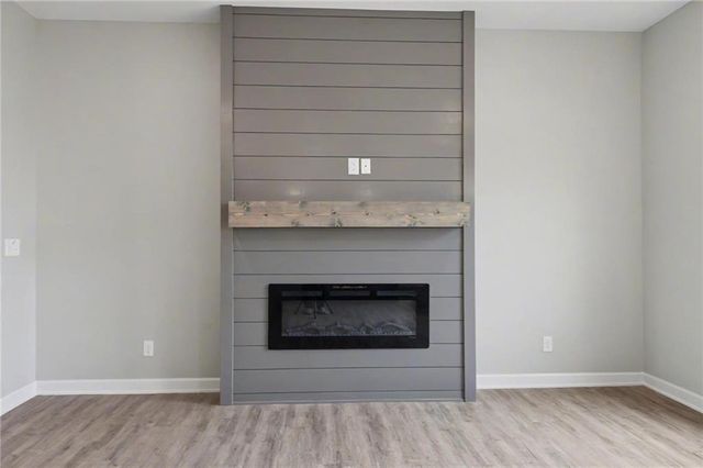 1210 Alexander Court, Ottawa, KS 66067