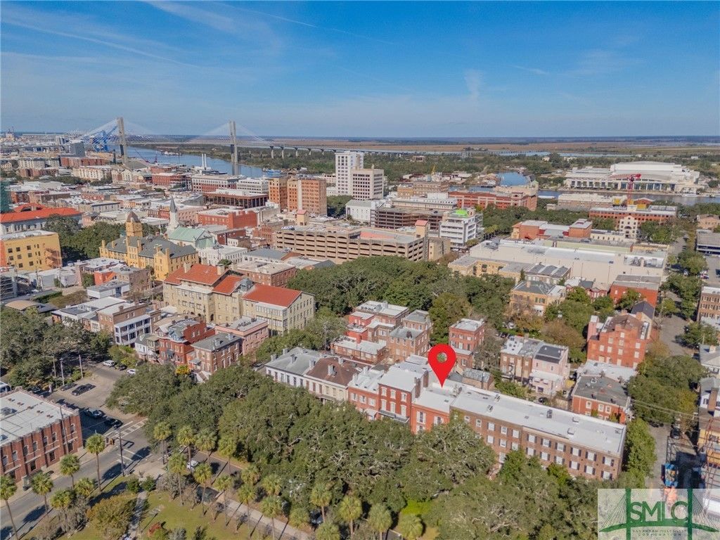 Image 2 of property listing at 228 E Oglethorpe Avenue, Savannah, GA 31401