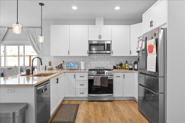 2586 Tiffin Way, Medford, OR 97504