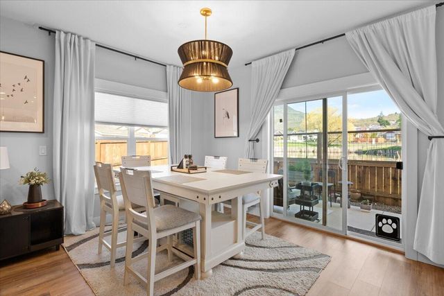 2586 Tiffin Way, Medford, OR 97504